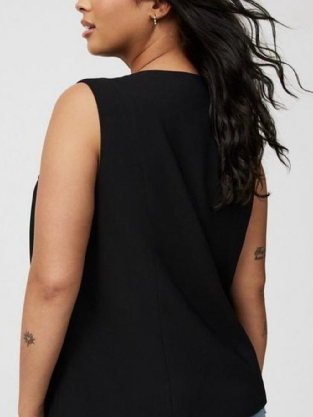 Torrid Studio Black Crepe Gold Button Sleeveless Vest Plus Size 3 - Picture 3 of 12